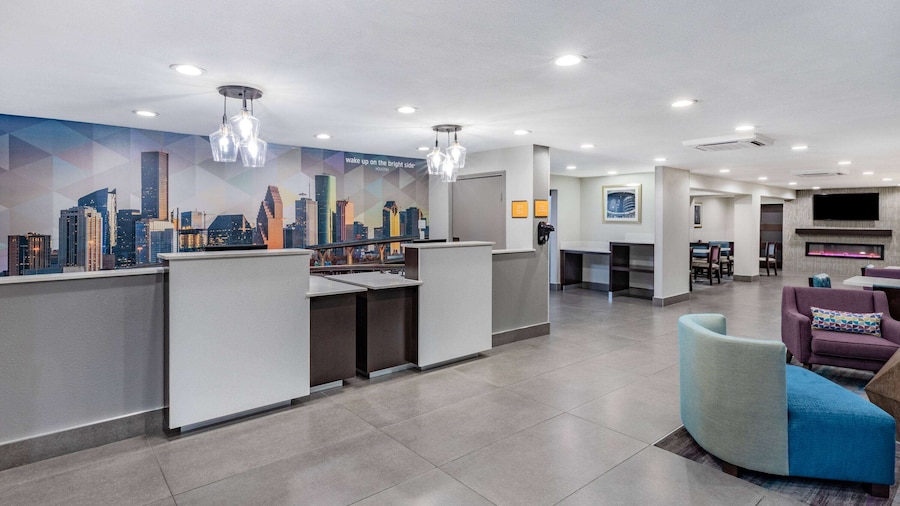 La Quinta Inn & Suites by Wyndham Houston Southwest