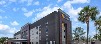La Quinta Inn & Suites by Wyndham Houston NW Brookhollow