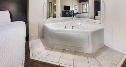 Baymont by Wyndham Janesville