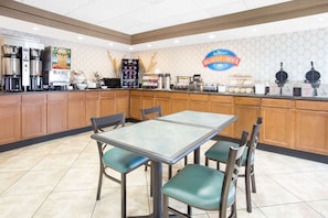 Petit déjeuner continental compris tous les jours