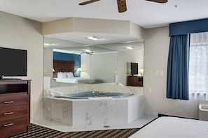 Studio Suite, 1 King Bed, Non Smoking | Private spa tub
