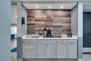 Free daily on-the-go breakfast - Baymont by Wyndham La Crosse/Onalaska (Onalaska)