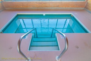 Bain à remous intérieur