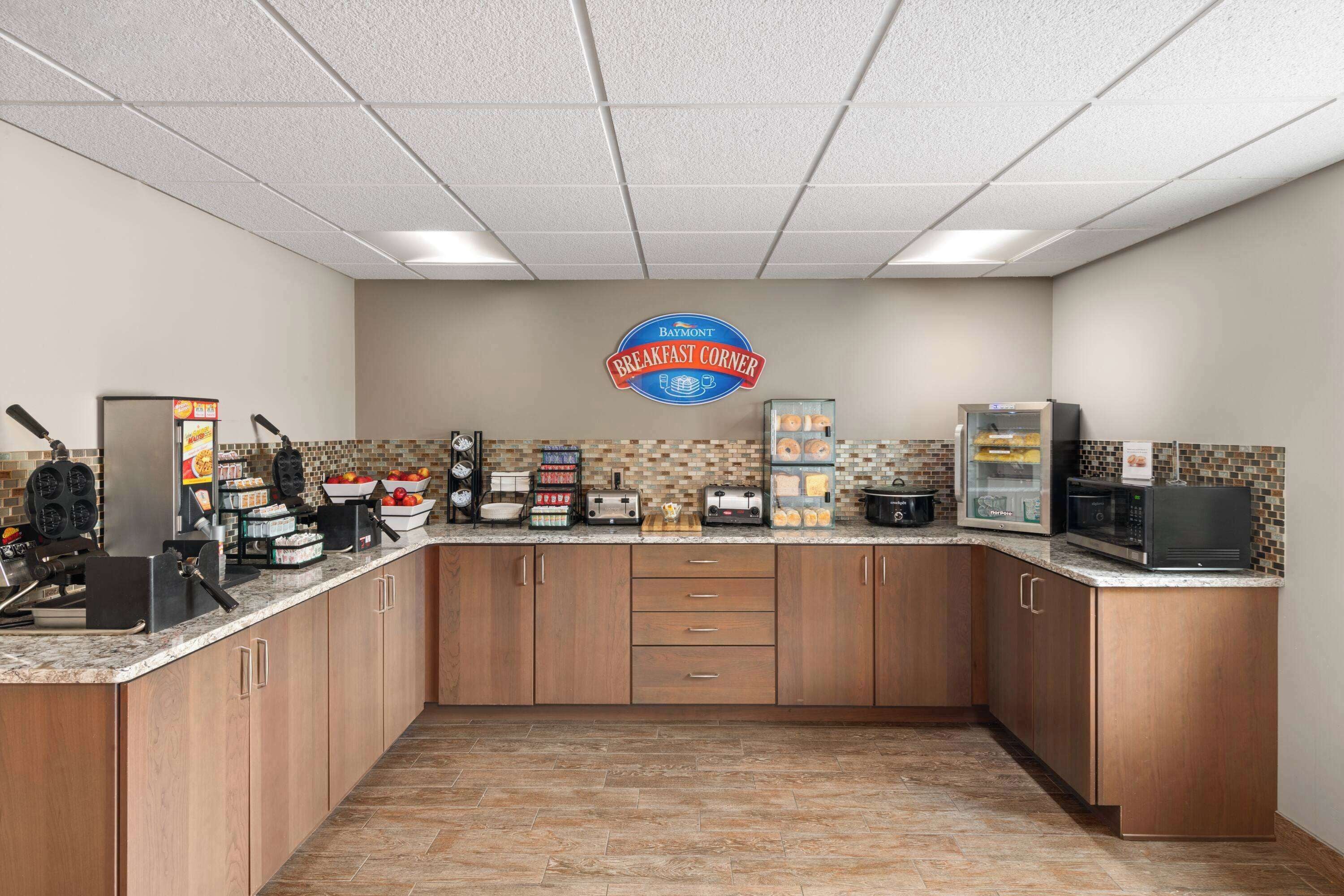 Ilmainen päivittäinen mannermainen aamiainen 