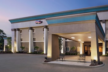 Baymont by Wyndham Mt. Pleasant