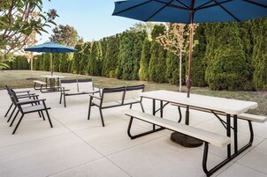 Área de parrillas y picnic