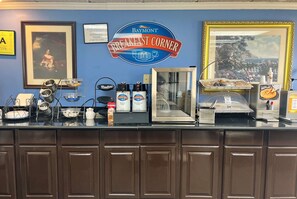 Free daily continental breakfast 