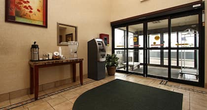 New Victorian Inn & Suites in Sioux City, IA