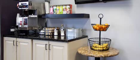 Free daily continental breakfast
