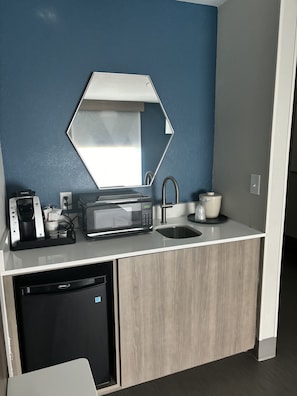 In-room safe, desk, iron/ironing board, free cribs/infant beds