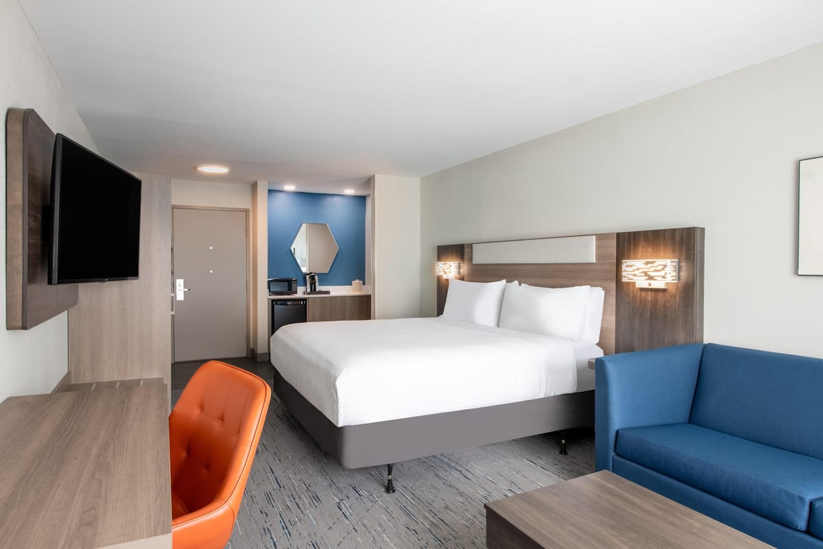 In-room safe, desk, iron/ironing board, free cots/infant beds