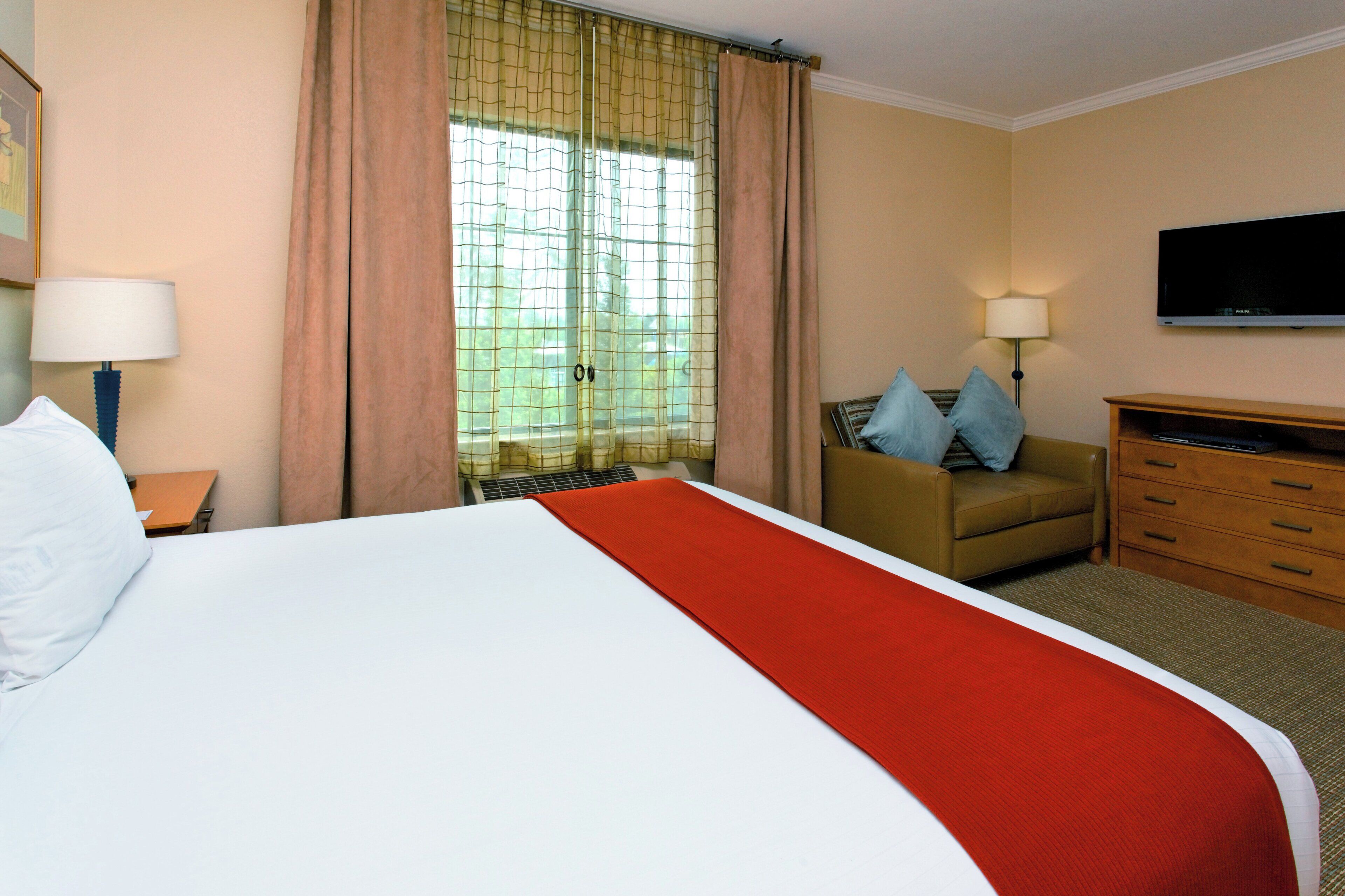 In-room safe, desk, laptop workspace, iron/ironing board
