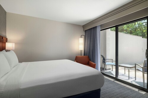 Courtyard by Marriott Beckley