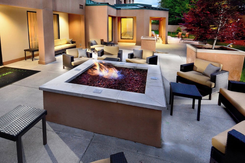 Courtyard by Marriott Beckley