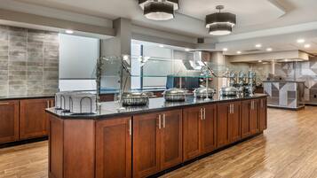 Free daily buffet breakfast