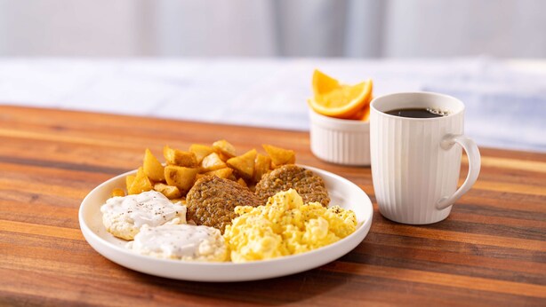 Free daily buffet breakfast  - Drury Inn & Suites Springfield, MO (Springfield)