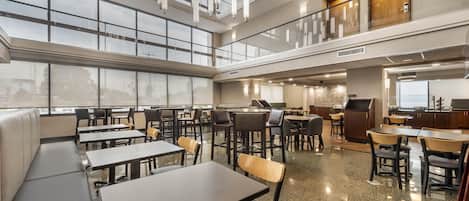 Tägliches inbegriffenes Frühstücksbuffet