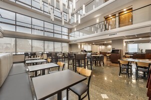 Desayuno buffet incluido todos los días 