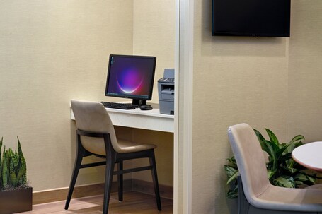 Residence Inn by Marriott Asheville Biltmore - Image 11