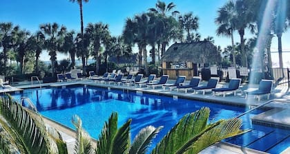 Harborside at Charleston Harbor Resort and Marina