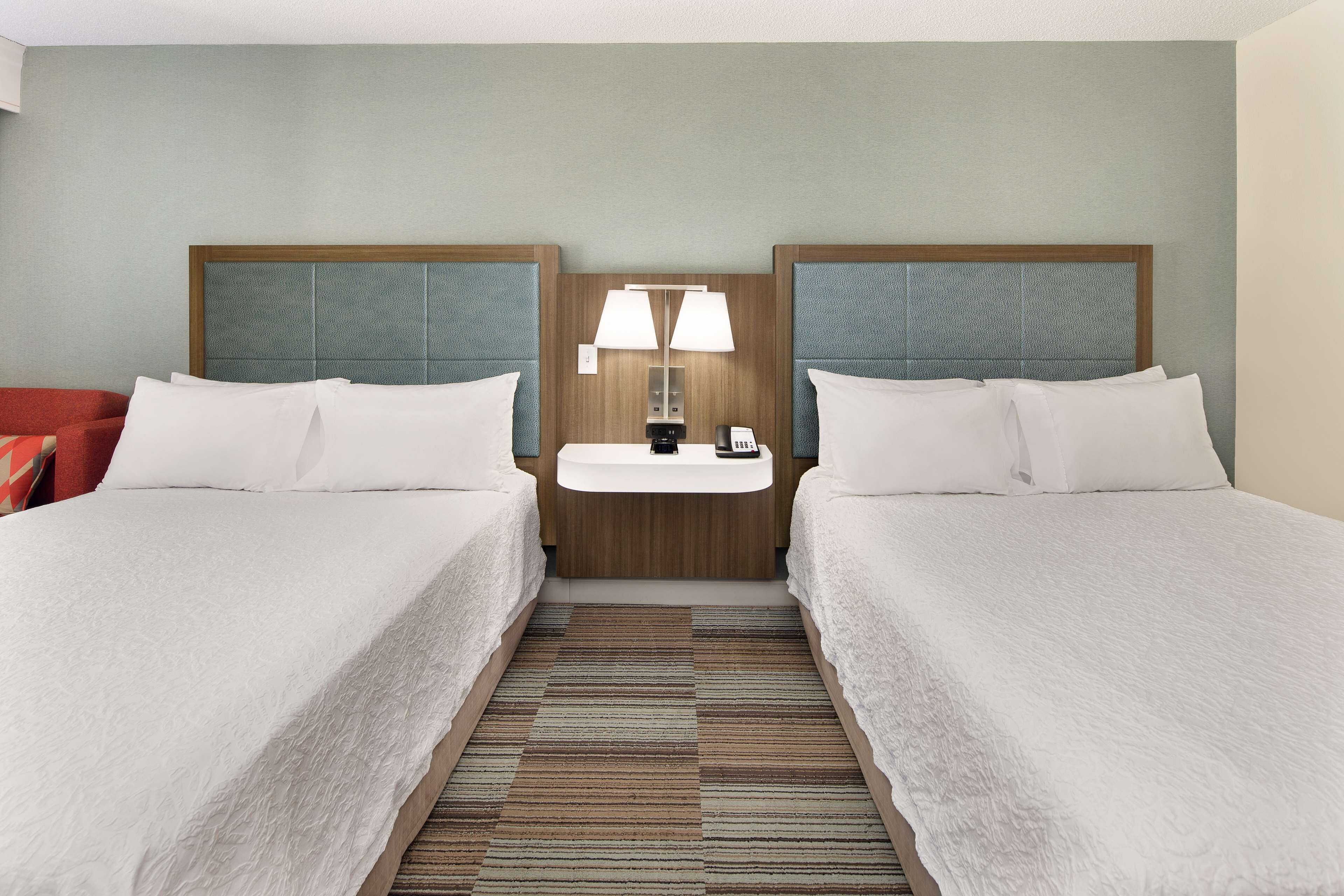 in-room safe, desk, laptop workspace, blackout curtains