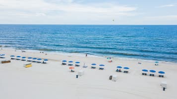 Vue sur la plage/lâocĂ©an