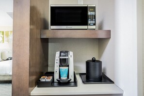 Room, 2 Queen Beds (Drinks & Snacks) | Coffee and/or coffee maker