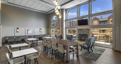 Residence Inn by Marriott Indianapolis Downtown on the Canal