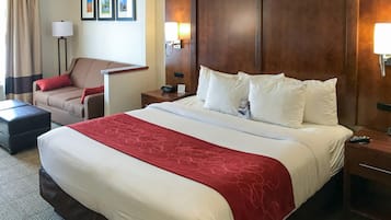 Suite, 1 King Bed with Sofa bed, Accessible, Non Smoking | Desk, blackout drapes, iron/ironing board, free WiFi