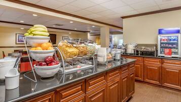 Free daily buffet breakfast