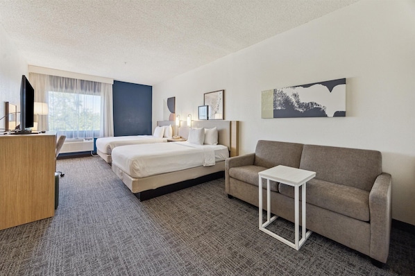 Room, Multiple Beds, Accessible (Hearing) | Desk, laptop workspace, iron/ironing board, free WiFi - Spark by Hilton Houston near the Galleria (Houston)
