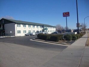 Front of property - Motel 6 Wichita, KS (Wichita)