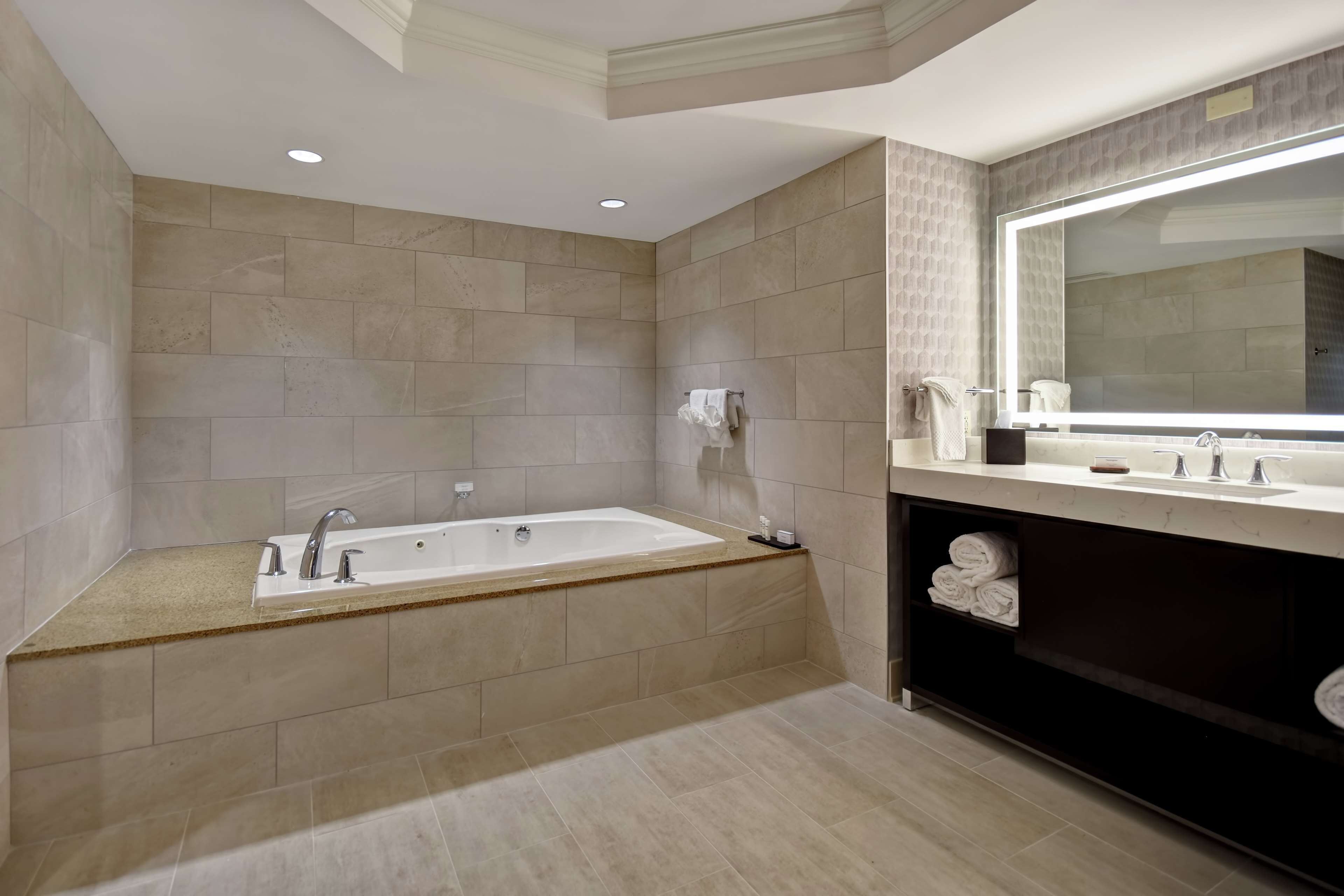 Foto - Embassy Suites Little Rock