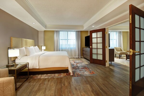 Presidential Suite, 1 King Bed, Non Smoking | 1 bedroom, in-room safe, desk, blackout curtains