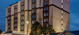 匹茲堡門羅維爾歡朋飯店