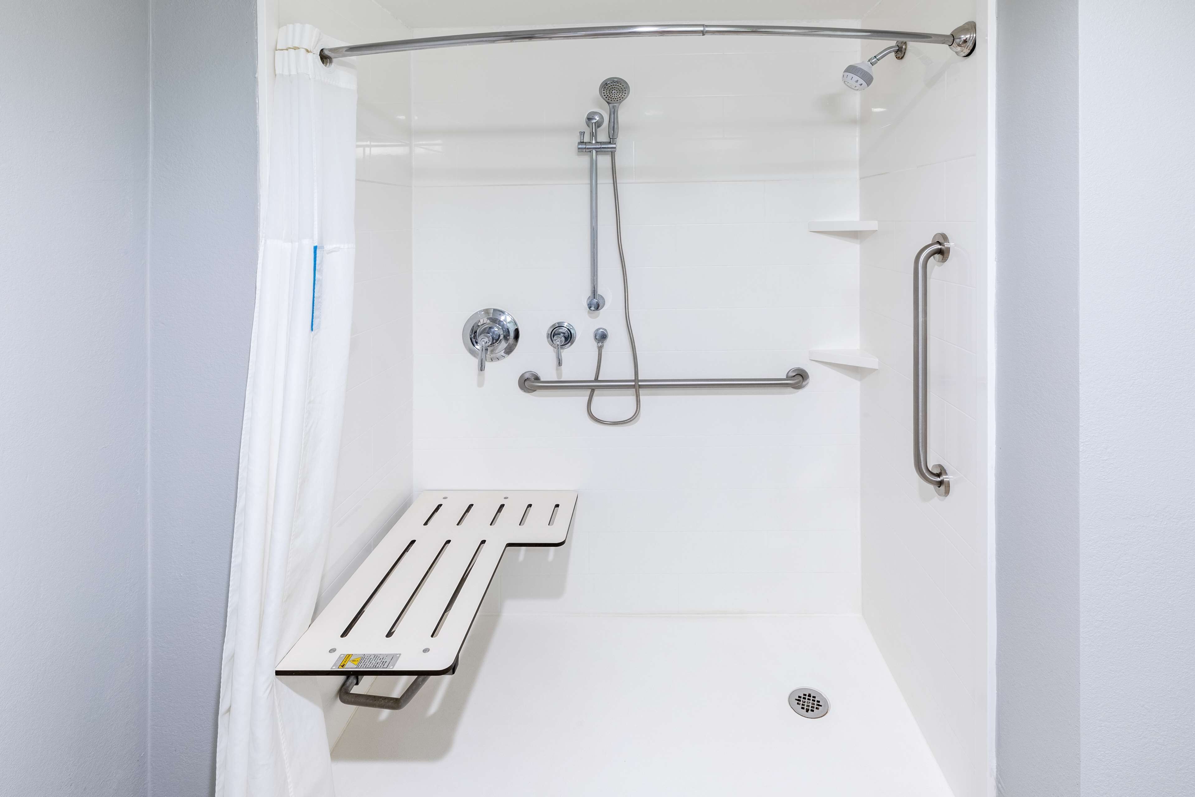 room, 1 king bed with sofa bed, accessible (roll-in shower) | bathroom shower