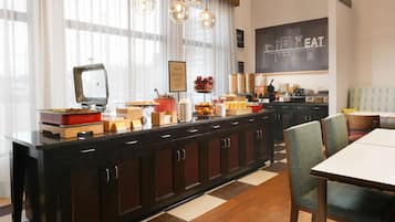 Desayuno buffet incluido todos los días