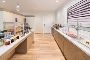 Bao gồm bữa sáng buffet hàng ngày 