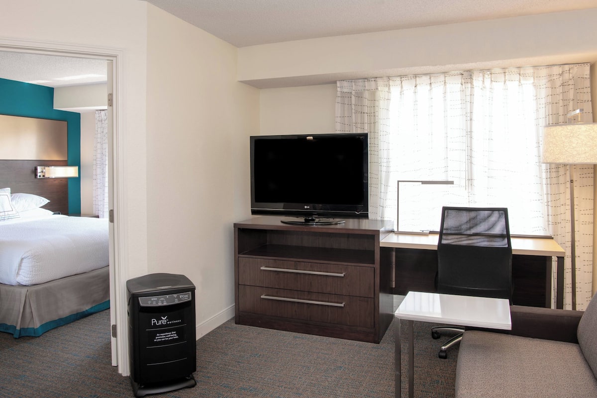 Literie de qualité supérieure, coffres-forts dans les chambres, bureau