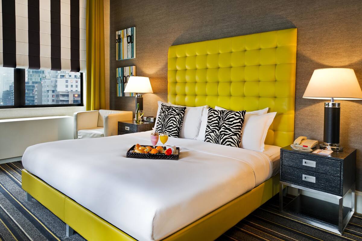 Premium bedding, down comforters, in-room safe, blackout drapes