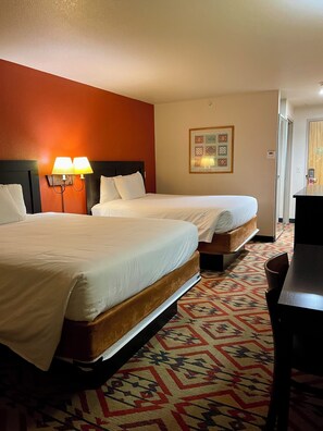 Double Room, 2 Queen Beds | Premium bedding, in-room safe, desk, soundproofing