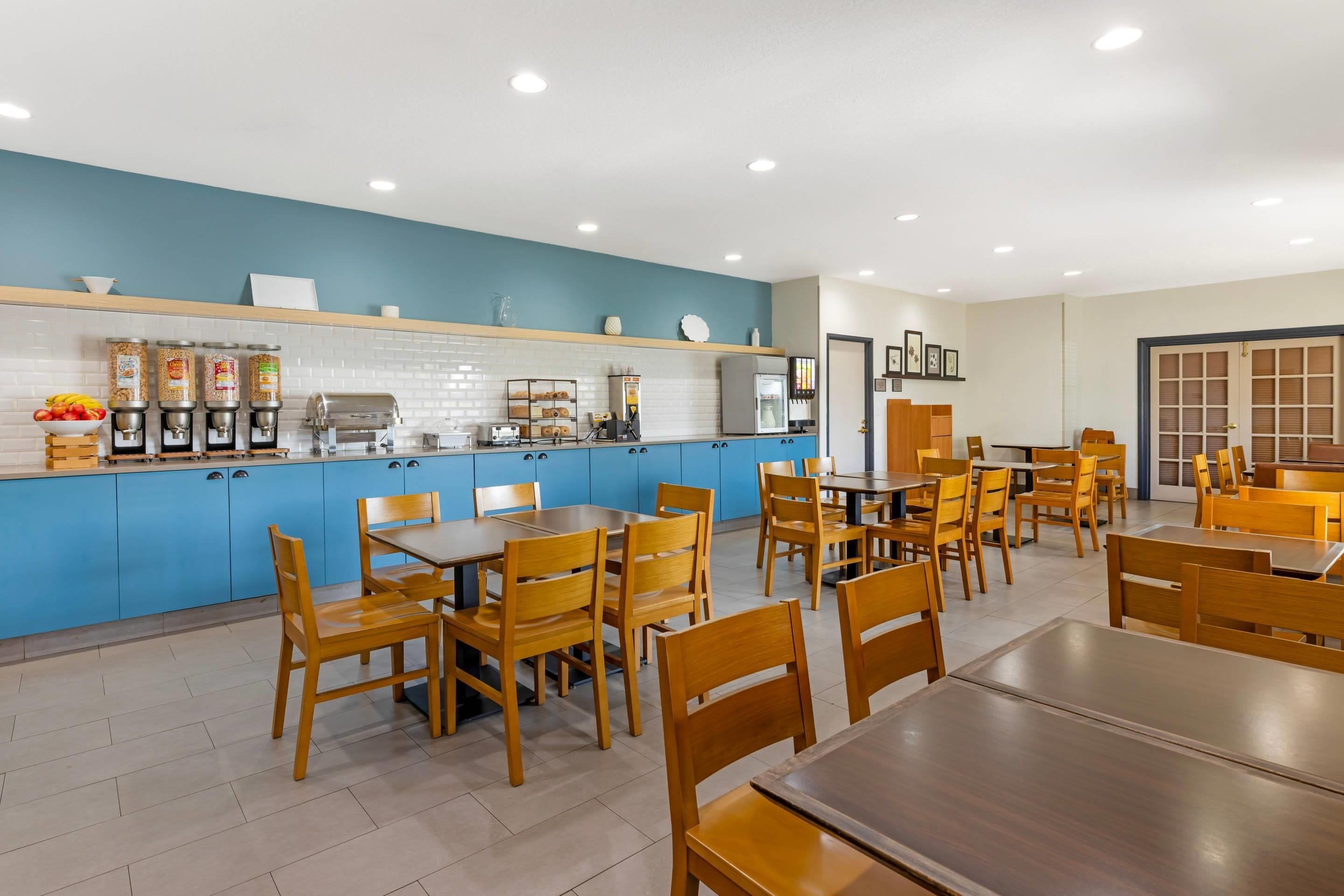 Foto - Country Inn & Suites by Radisson Romeoville I-55