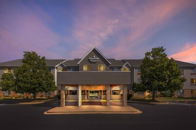Country Inn & Suites by Radisson Romeoville I-55