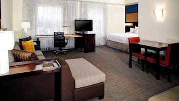 1 bedroom, premium bedding, pillow-top beds, in-room safe