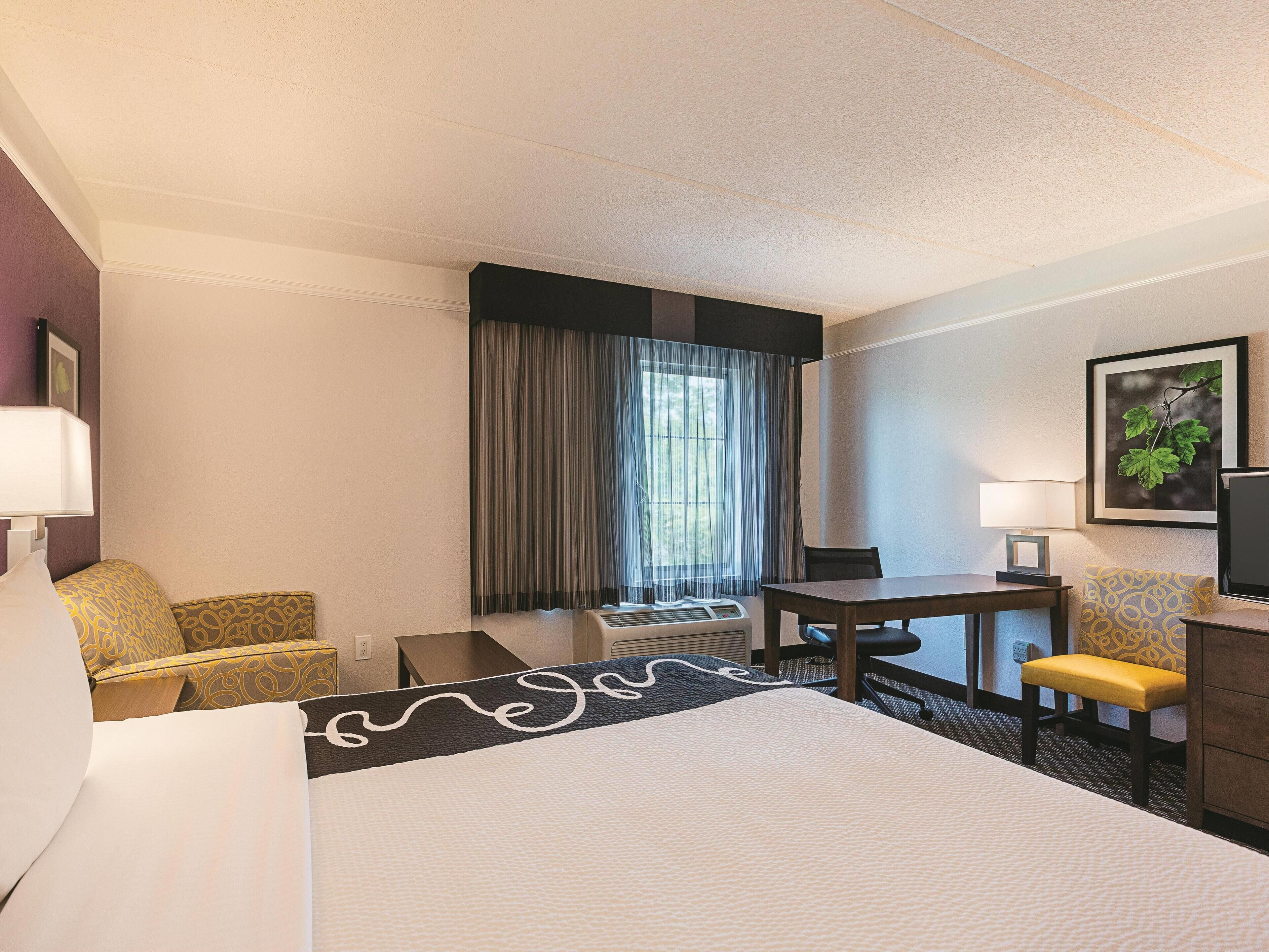 Room, 1 King Bed, Accessible, Non Smoking | Premium bedding, desk, laptop workspace, iron/ironing board