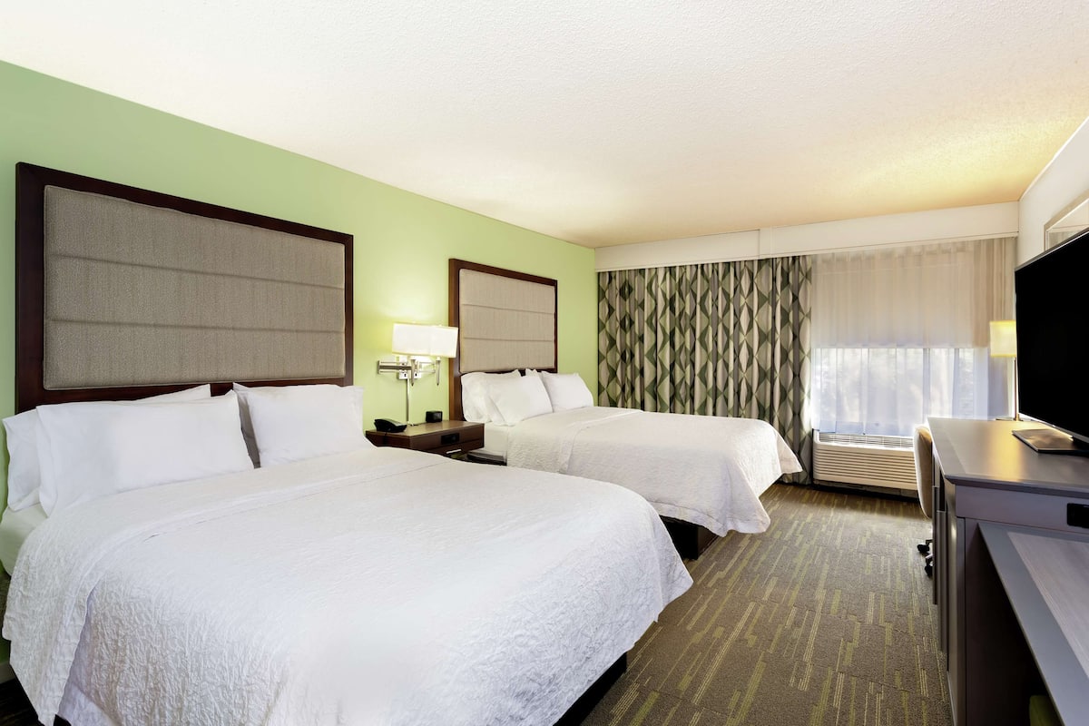 two queen beds, non-smoking, accessible | desk, iron/ironing board, free cots/infant beds, rollaway beds