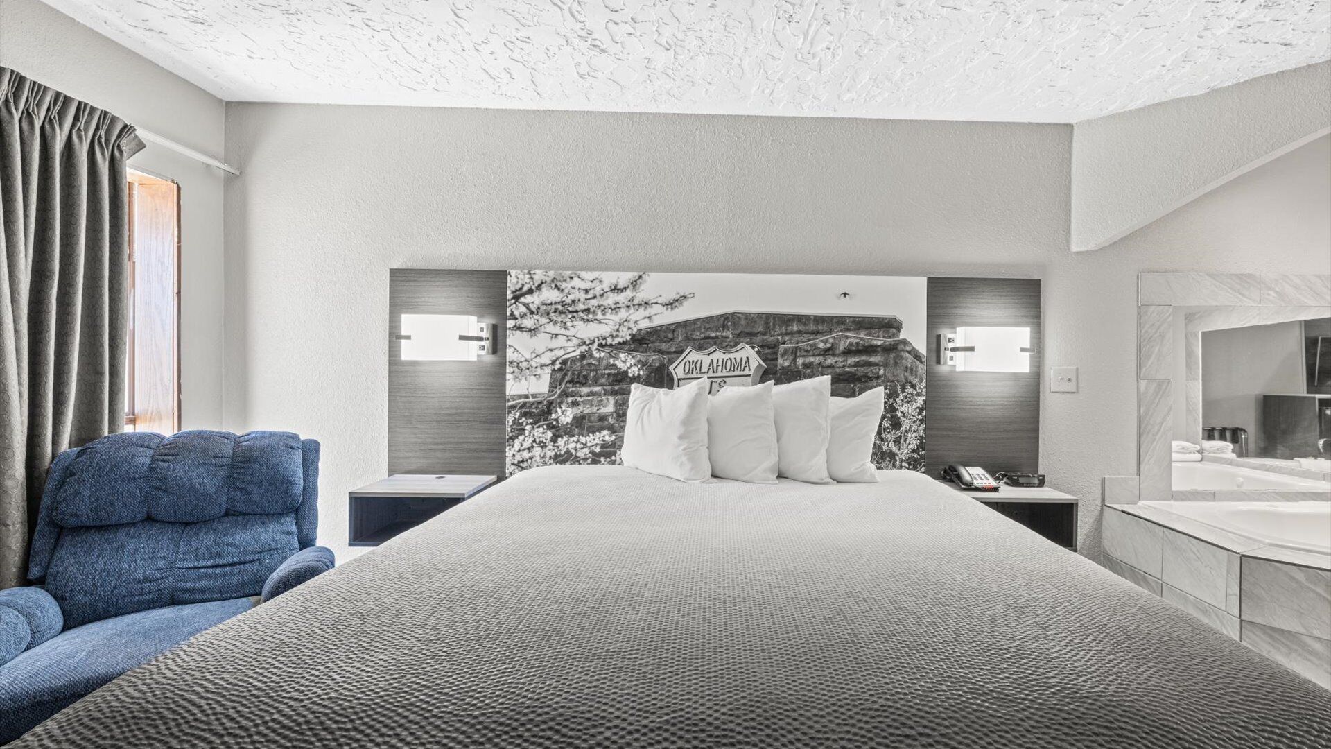 Deluxe Suite, 1 King Bed, Non Smoking