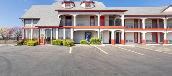 Travelodge Inn & Suites by Wyndham Norman
