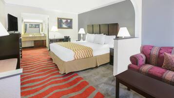 Suite, 1 King-Bett, Nichtraucher | Schreibtisch, laptopgeeigneter Arbeitsplatz, Verdunkelungsvorhänge