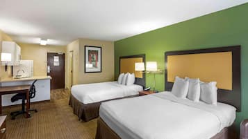 Estudio, 2 camas dobles, no fumadores | Escritorio, wifi gratis, ropa de cama